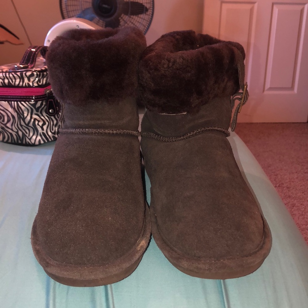 Bearpaw boots!
